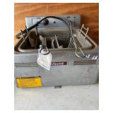 Hot point double basket deep fryer w/ additional