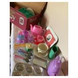 30+ pcs plastic toy dinnerware
