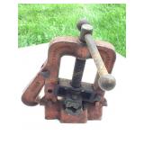 F. Armstrong Bridgeport CT, Bench & pipe vise,