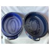 2 Blue speckled graniteware roasters 16' x 12ï¿½