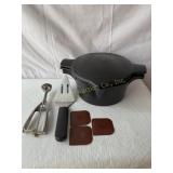 Misc Pampered Chef items, microwave pasta c