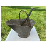 Coal bucket w/shovel (no shipping)