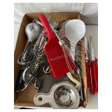 Misc kitchen utensils- Ginny steak knives, egg