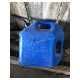 Vtg Blitz 5 gal plastic kerosene can (no shipping)