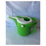 Tuppercraft plant waterer