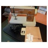 Singer Merritt #3014 Sewing Machine w/foot