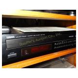 Yamaha CD player Model CDC-745 w/remote & manual