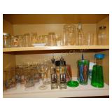 Asst. Glassware, plastic cups, contents of 2