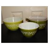Pyrex green daisy 1lidded casserole dish 1.5L & 2