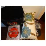 Throw Pillow, Reading glasses, game, measuring