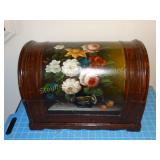 Sm. Wood Chest 16 3/4" L 11" D 12" H