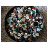 Asst. Buttons in round tin