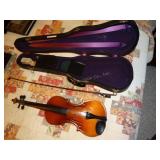 Violin w/case & Bow & accessories (shows wear)