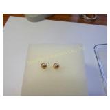 Pair of gold earrings 14K, no backs, (dent)