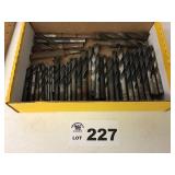 ASSORTMENT OF END MILLS