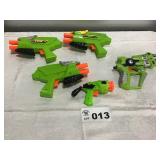 ASSORTMENT OF NERF GUNS