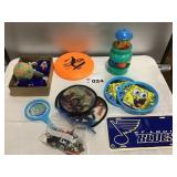 ASSORTED TOYS, FRISBEES