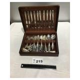 TUDOR PLATE ONEIDA FLATWARE IN WOOD BOX