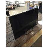 ELEMENT FLAT SCREEN TV, 32 IN