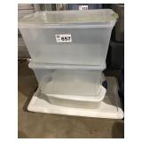 4 CLEAR TOTES WITH LIDS