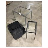 2 SMALL TABLE FRAMES, FLOOR MATS