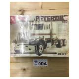 AMT ERTL Model Peterbilt 359