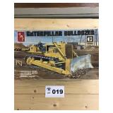 AMT Model - Caterpillar Bulldozer