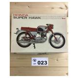 Revell 1/8 Scale Model - Honda Super Hawk
