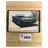 AMT 1/25 Scale Model - 1968 Camaro SS