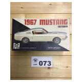 MPC 1/25 Scale Model - 1967 Mustang Fastback