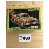 AMT 1/25 Scale Model - 1969 Ford Torino