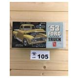 AMT 1/25 Scale Model - 1953 Ford Truck