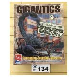 AMT Gigantics Rampaging Scorpion Diorama