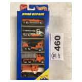 HOT WHEELS GIFT PACK - ROAD REPAIR