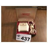 VINTAGE REMINGTON SHAVER VINTAGE REMINGTON SHAVER
