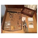 ASSORTMENT OF JEWELRY ASSORTMENT OF JEWELRY