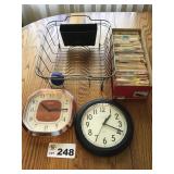 STRAINER, CLOCKS, RECIPES STRAINER, CLOCKS, RECIPES