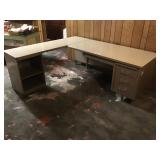 L SHAPED OFFICE DESK, 70 IN X 80 IN L SHAPED OFFICE DESK, 70 IN X 80 IN