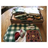 POTHOLDERS, PLACEMATS POTHOLDERS, PLACEMATS