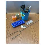 UTENSILS, CUPS, ICE CUBE TRAYS UTENSILS, CUPS, ICE CUBE TRAYS