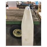 IRONING BOARD IRONING BOARD