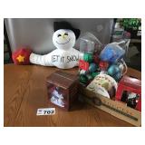 CHRISTMAS ORNAMENTS, DRAFT STOPPER CHRISTMAS ORNAMENTS, DRAFT STOPPER
