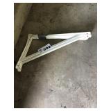 5 SHELF BRACKETS, 20 IN 5 SHELF BRACKETS, 20 IN