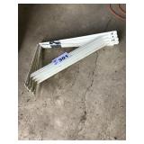 5 SHELF BRACKETS, 20 IN 5 SHELF BRACKETS, 20 IN