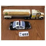 ERTL TRACTOR TRAILER, POLICE CAR ERTL TRACTOR TRAILER, POLICE CAR