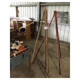 2 EASELS 2 EASELS