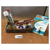 CAULK GUN, CHEMICALS CAULK GUN, CHEMICALS
