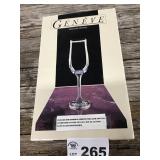 CHAMPAGNE FLUTES CHAMPAGNE FLUTES