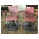 2 PINK BARBER CHAIRS 2 PINK BARBER CHAIRS