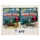 JOHNNY LIGHTNING 2001 HOLIDAY MUSCLE ORNAMENT